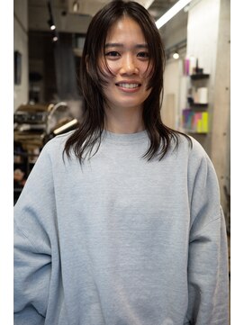 フィーカ(Fiika) レイヤーカット/レイヤー/顔周りレイヤー/ベージュ【肥後橋】