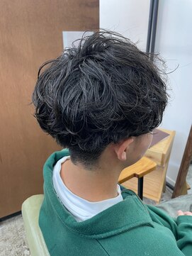 シンエノム(Shin enom) メンズナチュラルパーマ刈り上げマッシュ