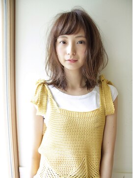 ネオリーブウリ 二子玉川店(Neolive uri) 〈〈二子玉川/Uri〉〉　ゆるカール×大人ミディ