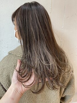 センスヘア(SENSE Hair) 30代、40代にオススメの大人ハイライト♪