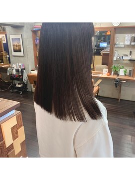 ギフトサニーサイド(gift sunny side) ぱつっと感がかわいい切りっぱなしミディアム*