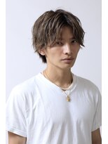 アミュレ(Amule)&nbsp;ハイライトを効かせた大人ハイトーンセンターパート