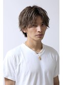 ハイライトを効かせた大人ハイトーンセンターパート