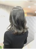 切りっぱなし×オリーブグレージュ