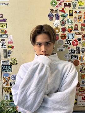 カーニー 上野(kearny) アップバング/ツーブロックマッシュ/波巻き[上野駅]