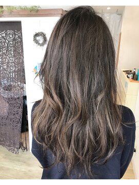 グランジュテ(grandjute) ハイライト インナーカラー イルミナカラー トリートメント