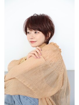 メモリーズ 表参道(Memories) 30代40代50代耳かけショート前髪なしハンサムショート白髪ぼかし