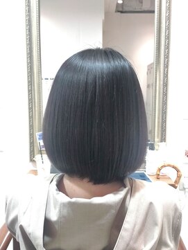 ヘアー グリーン(hair green) 30代40代50代/黒髪スタイル/ツヤ髪ボブ/内巻きボブ