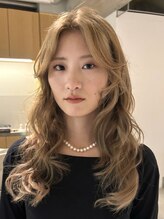 ケイトミラー(KATE Mirror) ロングヘアブリーチカラーベージュカラー