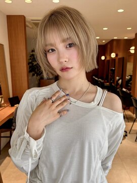 ヤイエ 青山店(yiye) レイヤーボブ/くびれボブ/イヤリングカラーショートボブレイヤー