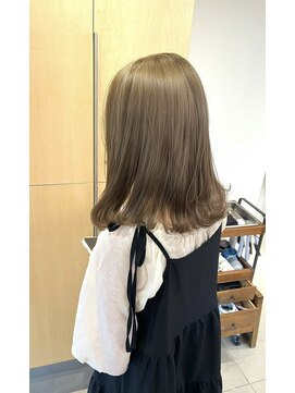 ロマリア 渋谷 渋谷宮益坂(Lomalia) 似合わせカット[渋谷駅/ダブルカラー/ケアブリーチ/縮毛矯正]