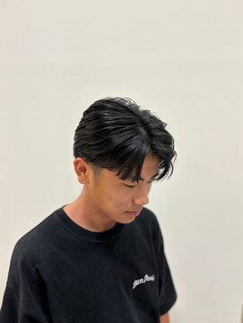 トイロ(toiro) 清潔感！センターパートスタイル♪