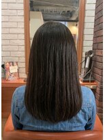 ヘアメイク フレンシア(hair make flencia)&nbsp;ナチュラルなツヤ感溢れるストレートロング【289スタイル】