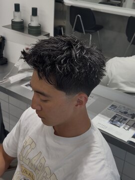 グルーマーズクレッジ 渋谷店(GROOMER/S CREDGE) テーパースパイキーショート