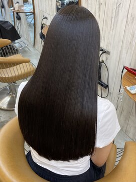 ロンドアジュール 横浜(Lond azur) ひし形レイヤーボブハッシュ/顔周り/オリーブベージュ/横浜