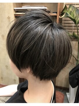 ジョージ(Jo-Ji) マッシュ × Dark Bluege♯インナー♯ハイライト♯ブリーチ