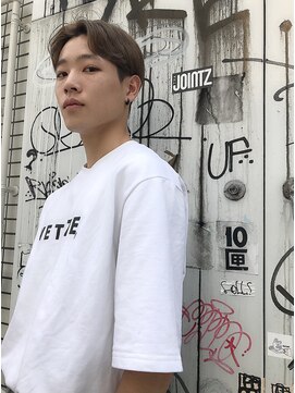 ヴィレッタ(VIRETTA) 韓国ヘア × ベージュ