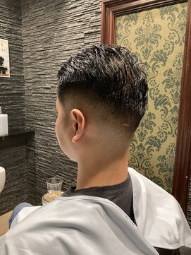 プレミアムバーバー 赤坂店(PREMIUM BARBER produce by HIRO GINZA) フェード震災刈り【ヒロ銀座】メンズ/美容室/アイブロウ