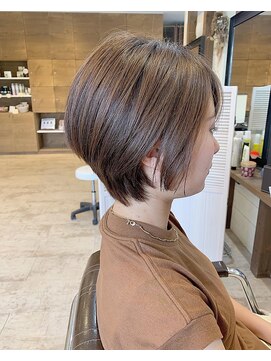 シュシュ 万世町店(CHOU CHOU) 【伸ばしたい気持ちを抑えて】くびれ大人ショート♪