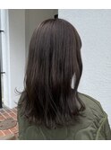 くすみブラウン