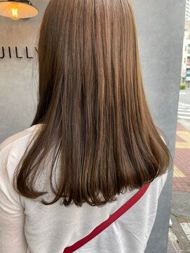 ナンバー ジルバ 立川(N° jillva) 鎖骨ミディアム/アースカラー/エギョモリ/韓国/くびれミディ