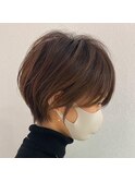 20代30代ひし形クビレ耳掛け束感小顔スウィングショート