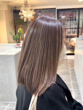 アンダーバーホワイト 広島 本通店(_WHITE) ☆髪質改善ブリーチ エモージュ/ハイライト/外国人風カラー