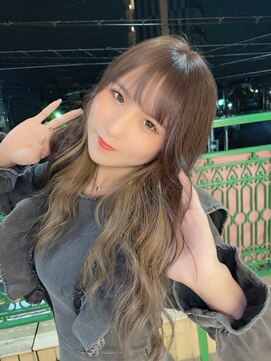 インビテーション(invitation) イヤリングカラー ミルクティーベージュ×アッシュベージュ