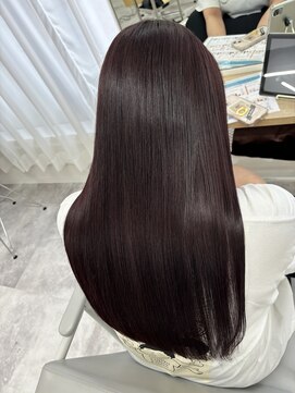 アチェロ(Acero.) 髪質改善ピンクカラー