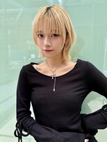 ミラバイグリーン(Mira by green)&nbsp;レイヤーボブ/ボブウルフ/ブリーチ/ダブルカラー/くびれボブ