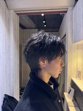 アクシー ヘアーアンドメイク(AXY HAIR&MAKE) フェザーマッシュツイストパーマソフトツーブロックコンマヘア