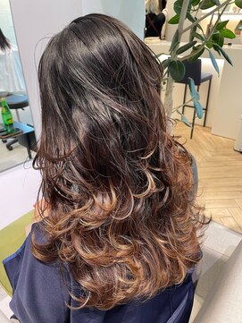 ステア ケース(stair case) 【NATASHA】銀座レイヤーカット/20代/30代/40代/50代