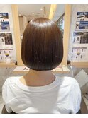 マロンベージュ/くすみベージュ×艶髪×ショートボブ