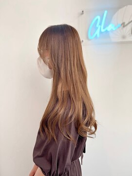 グランツ(GLANZ) ゆる巻きスタイル　透明感カラー