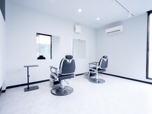 ジーク(JeeK)の雰囲気（#ハイライト#ダブルカラー#メンズスタイル#バーバースタイル）