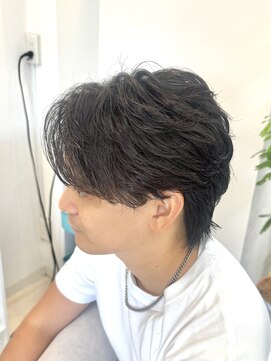 イロ(iLo) 毛流れニュアンスパーマ