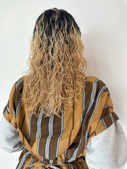 【デザインカラー×デザインカット】熟練スタイリストの神業で叶える周りと差がつく最旬スタイル！