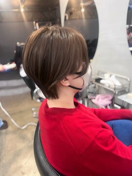 リラ バイ クオーレ(LIRA by CUORE) コンパクトショート