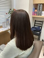 ウイバイファースト(u'i by first)&nbsp;カットはワンレンスタイル カラーはピンクブラウン