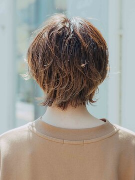 サニーサイド(SUNNY SIDE) パーマ風ミニウルフ