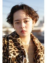 カライングドゥ(ing deux) 【+~ing deux】ハンサムショート × パーマ【枝朋美】