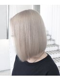 Lee心斎橋★前下がりボブ×ホワイトシルバー