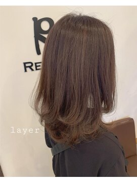 レガロ 南口店(REGALO) 段カット×グレージュカラー×レイヤーミディ