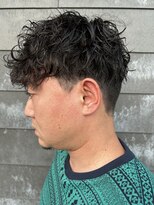 ヒュイル バイ ニアウ(Hwyl by Niau)&nbsp;メンズマッシュパーマ波巻スパイラルパーマニュアンスパーマ