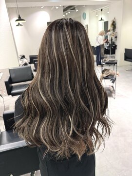 シエラ 南船場(CIERA.) 艶際立つベージュハイライト