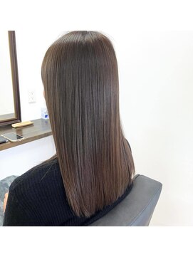 コルク(Cork) オリーブブラウンストレートヘア