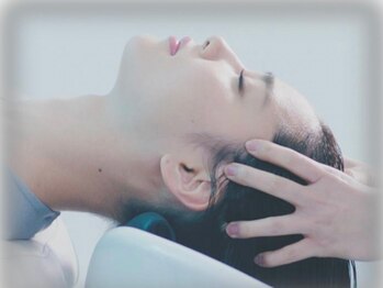 フェリーチェ 新浦安(Felice)の写真/パラオの白泥を使った≪クリームアロマヘッドスパ≫で至福をひとときを…♪癒されながらキレイになれる☆