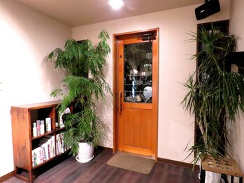 ビヨウシツニッタ(nitta)の写真/緑に囲まれた癒しの隠れ家サロンで、トータルビューティーを楽しみませんか?