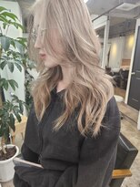 イット(it.)&nbsp;it. YUI ケアブリーチ ホワイトベージュ ローライト