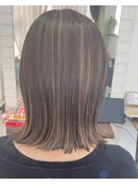 ラグーナ(Laguna) カット・ハイライト(ブリーチ2回)・カラー